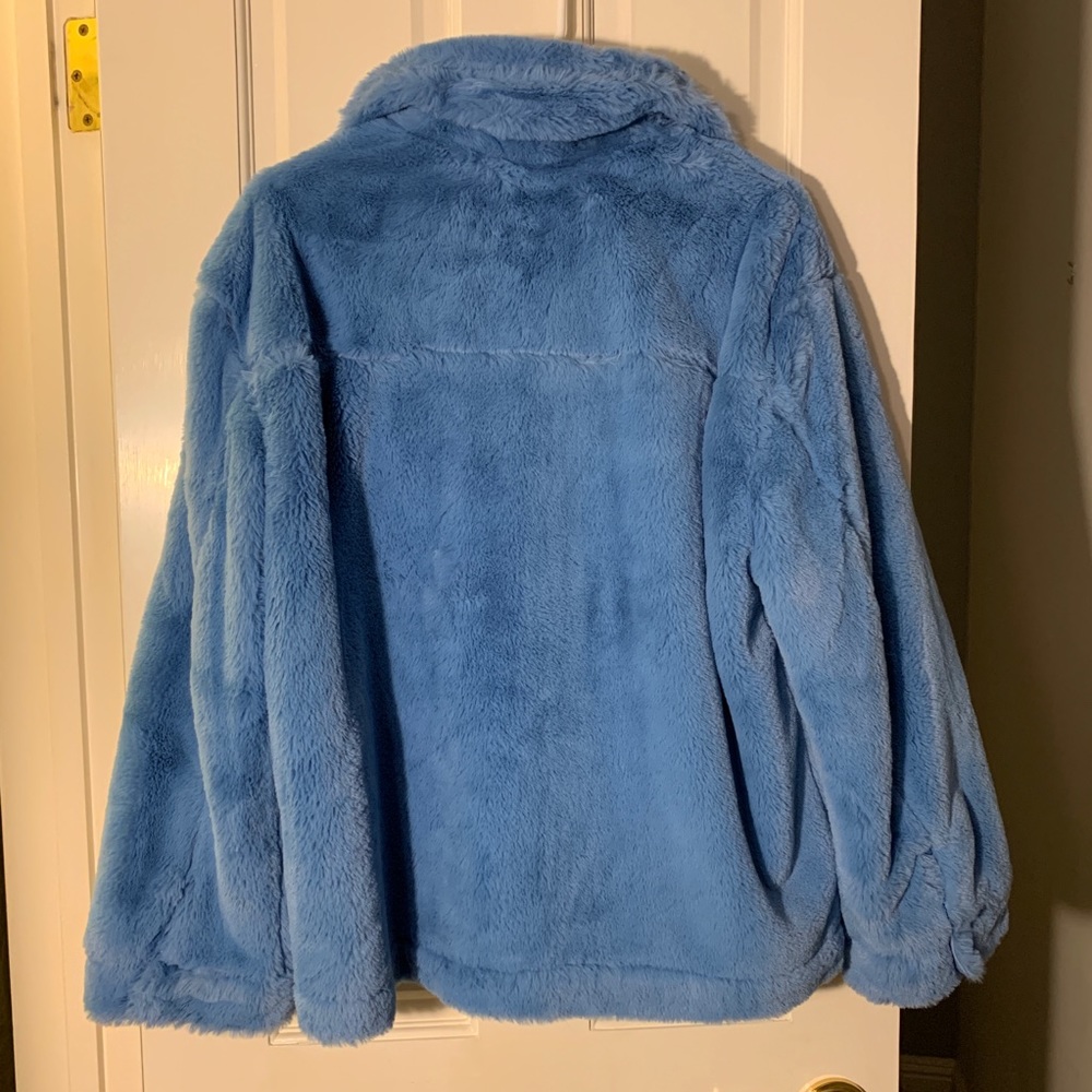 Fur Jacket - Picture 4 of 4